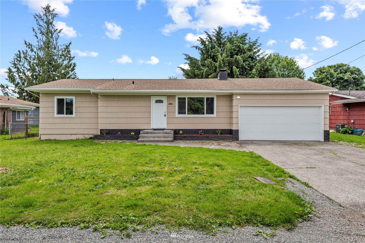 201 Louise Street - Photo 1
