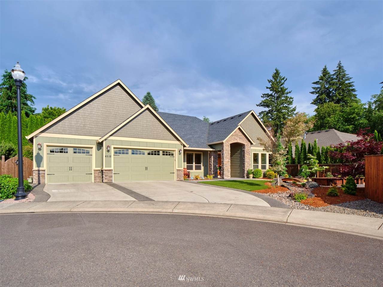 4518 132nd Street - Photo 1