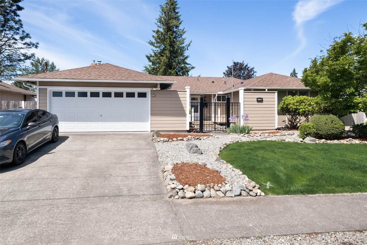 2725 Alpine Street - Photo 1
