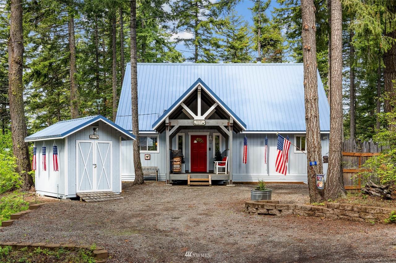 1161 Highland Loop - Photo 1