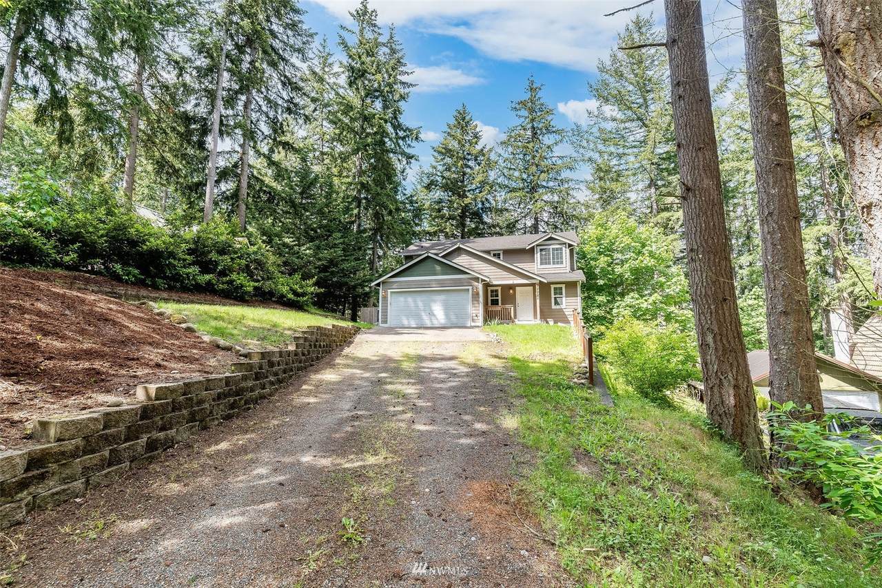 17721 Clearlake Boulevard - Photo 1