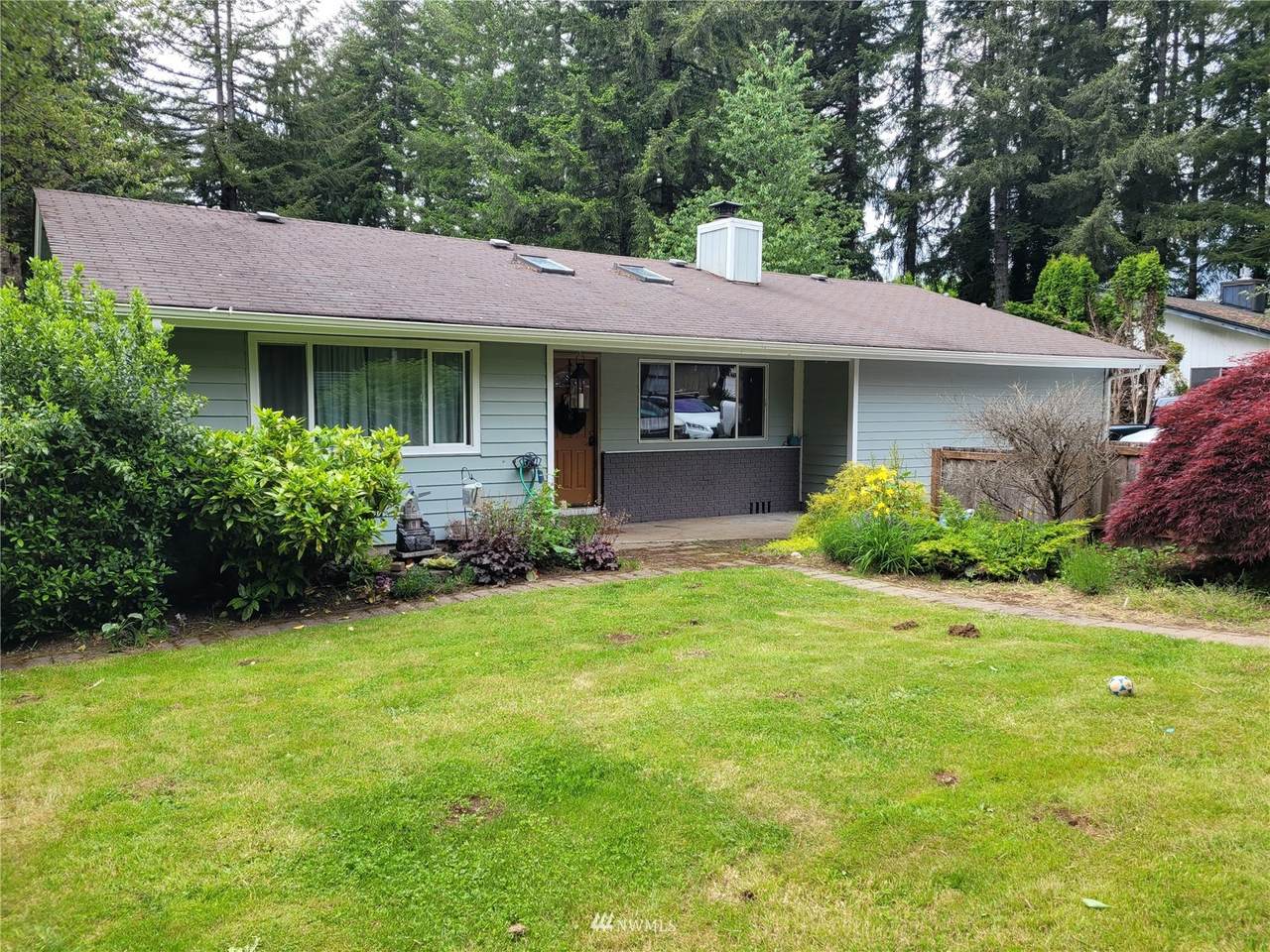33 Strawberry Hill Road - Photo 1