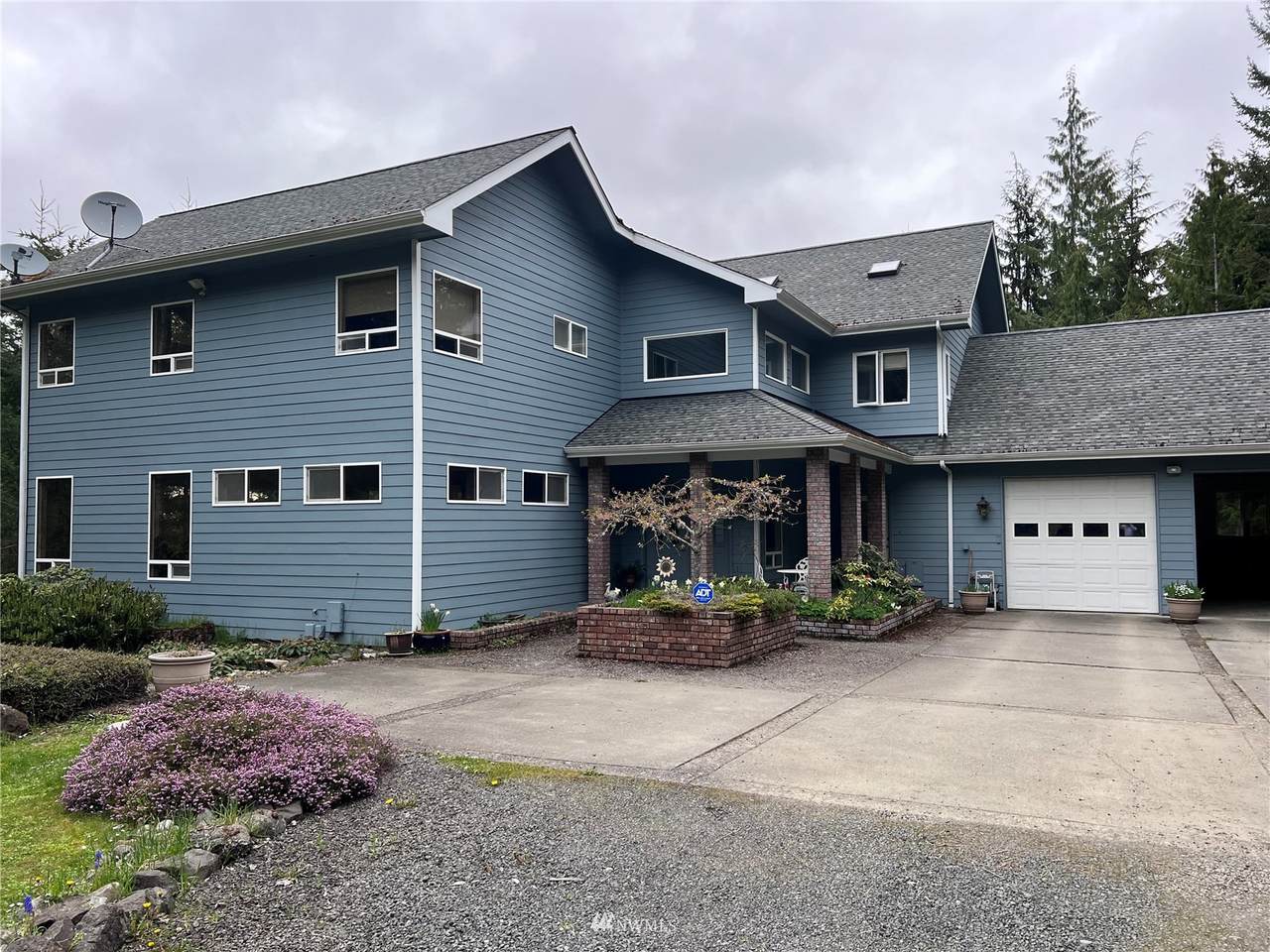 2399 Black Diamond Rd - Photo 1