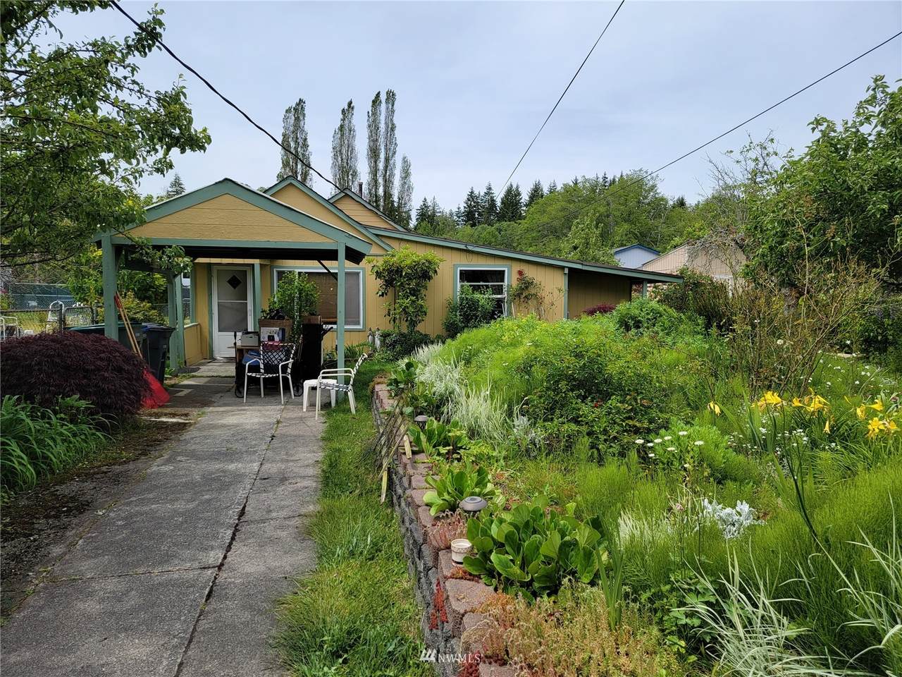 425 Sunnyhill Road - Photo 1