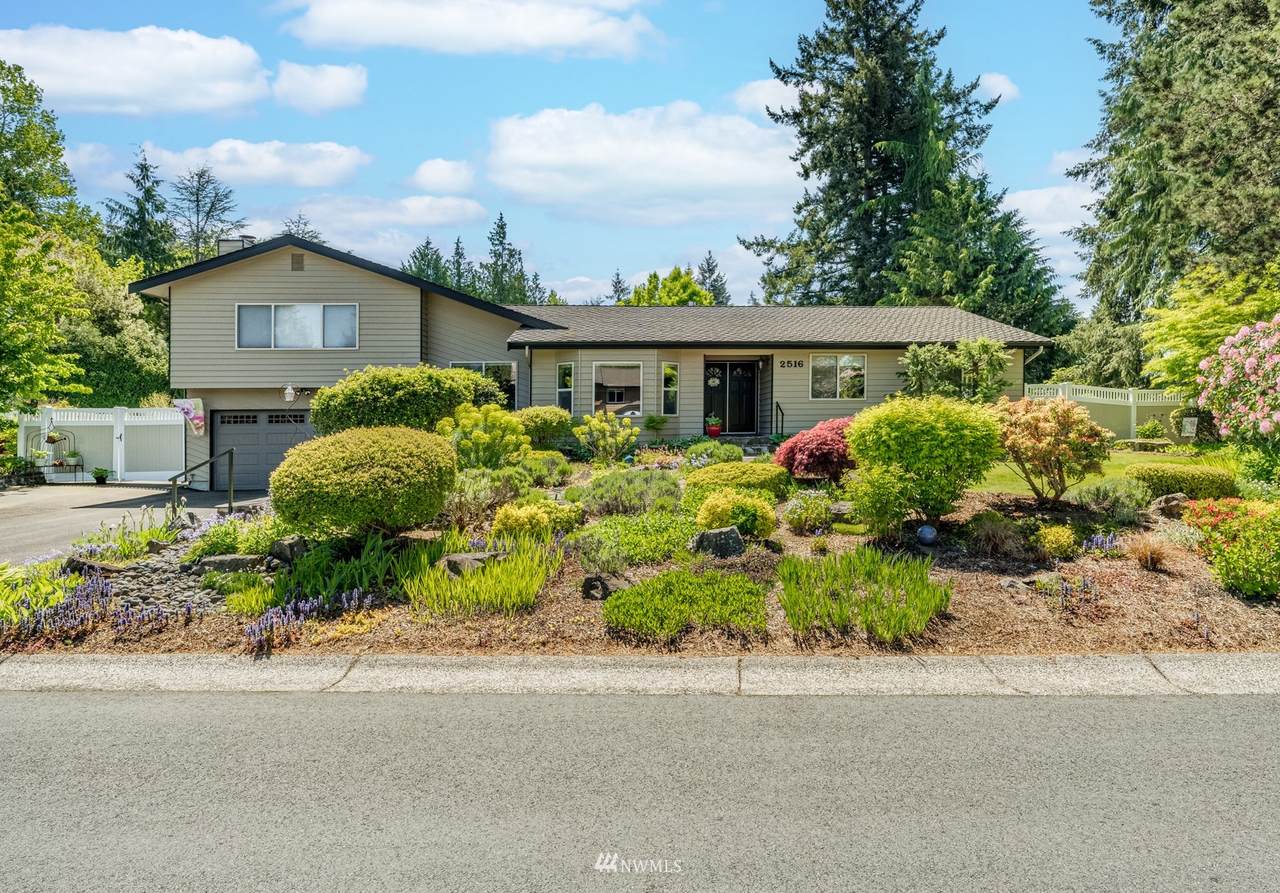 2516 186 Place - Photo 1