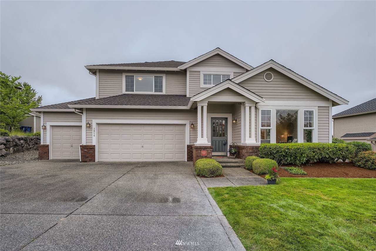 3914 Fairwood Boulevard - Photo 1