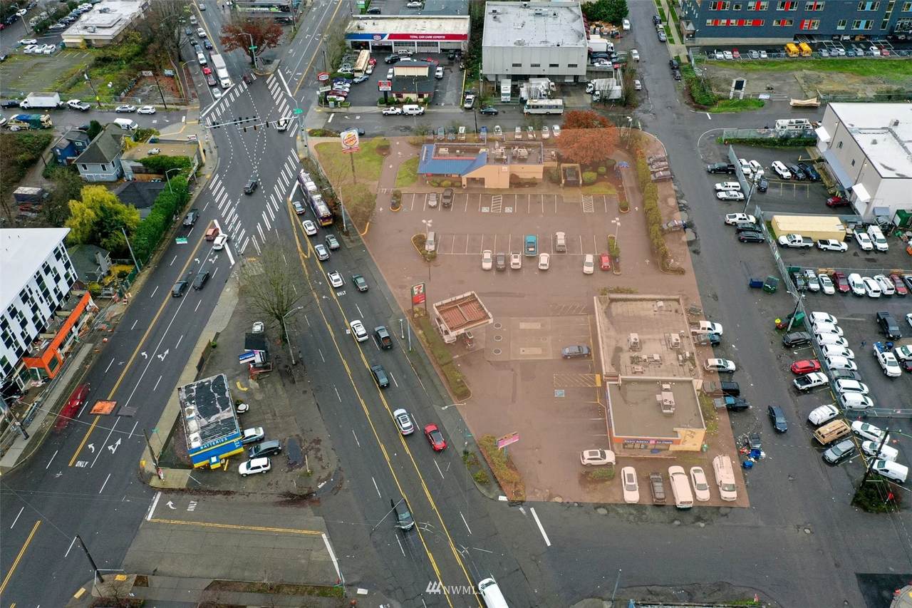 2025 Rainier Avenue - Photo 1