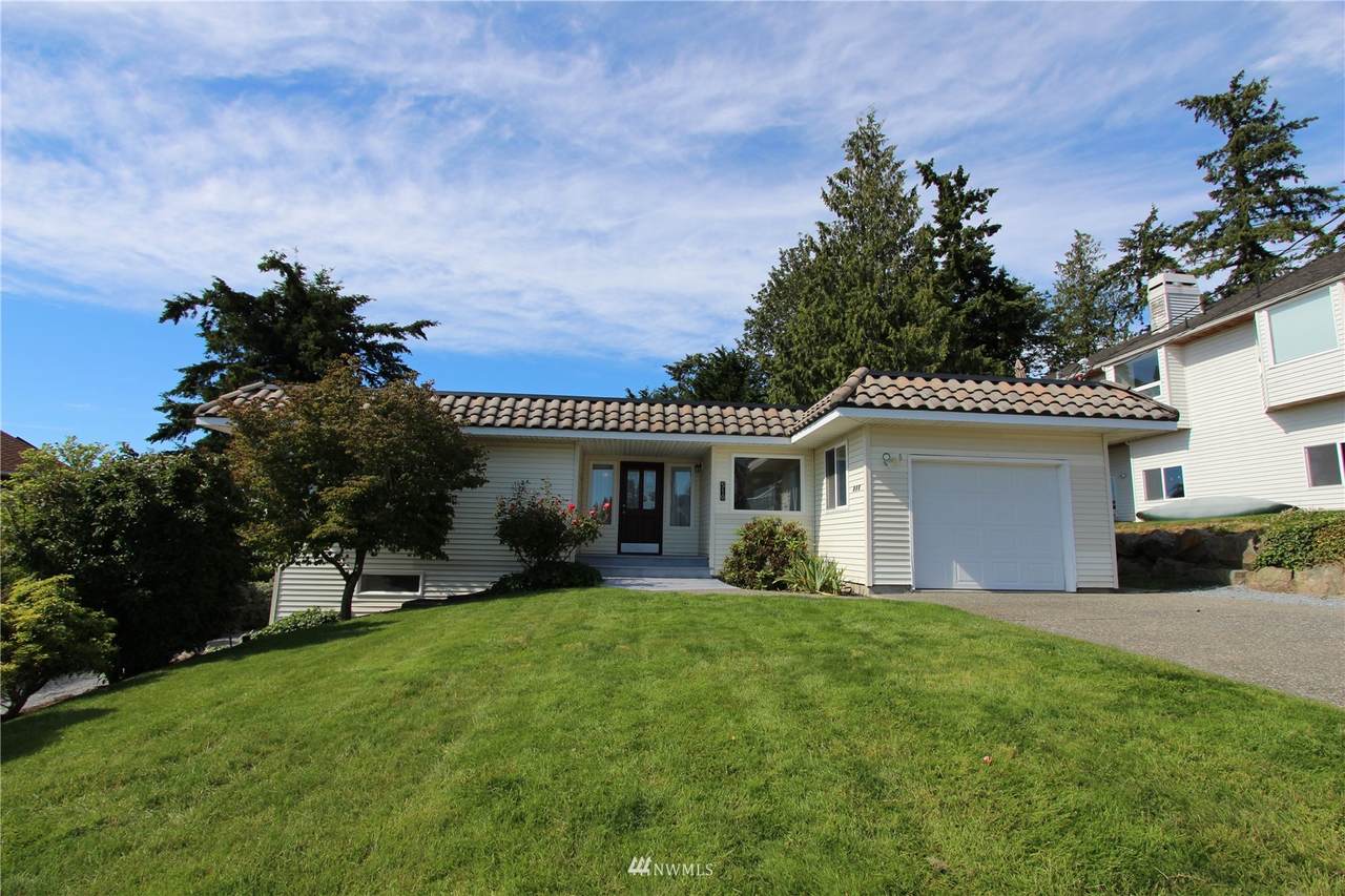 510 Clover Lane - Photo 1