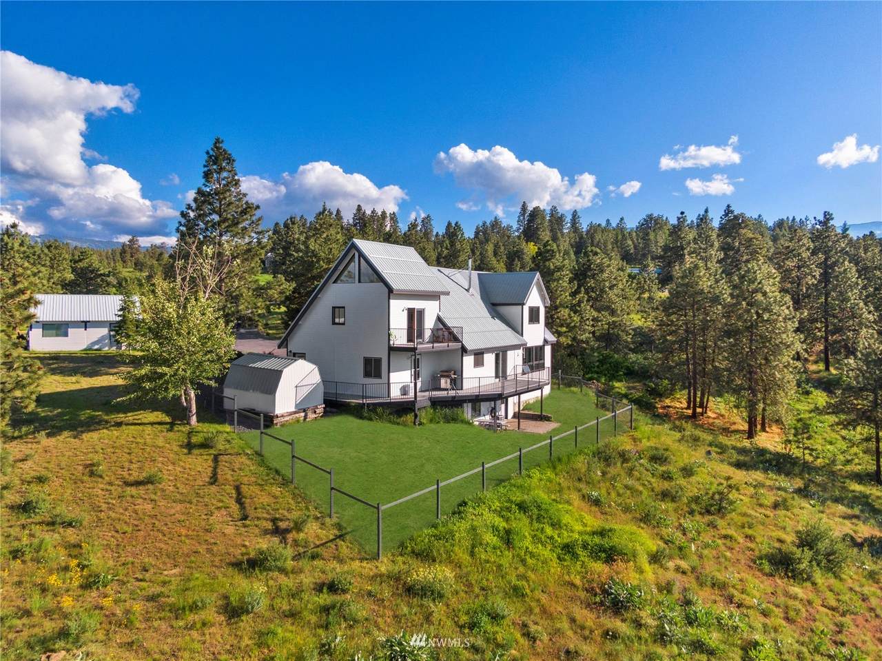 690 Matthews Road - Photo 1