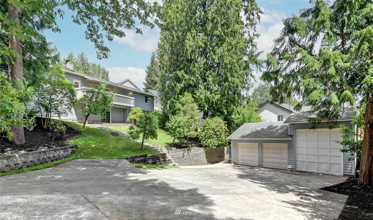 815 Duchess Road - Photo 1