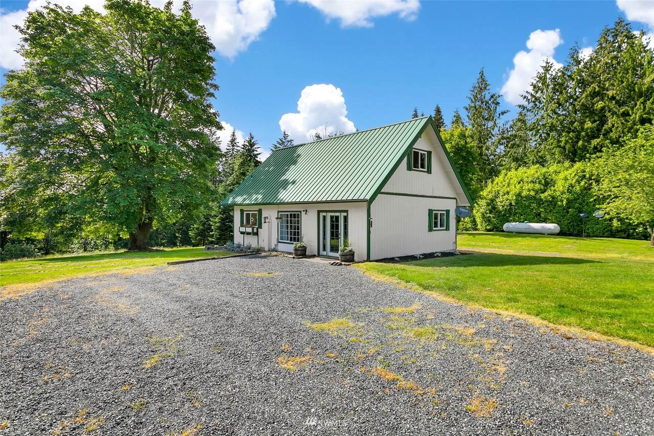 11714 189th Avenue - Photo 1