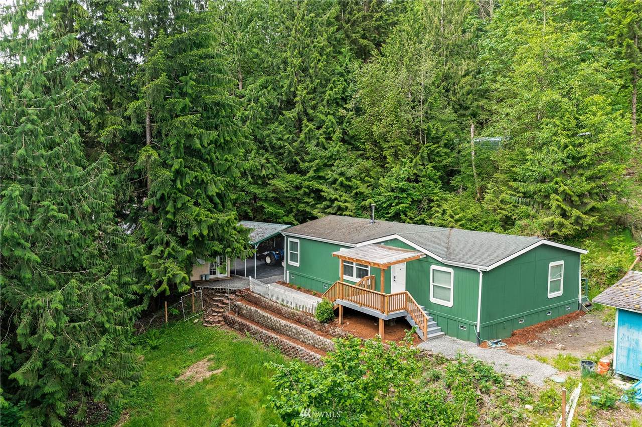 12417 398th Avenue - Photo 1