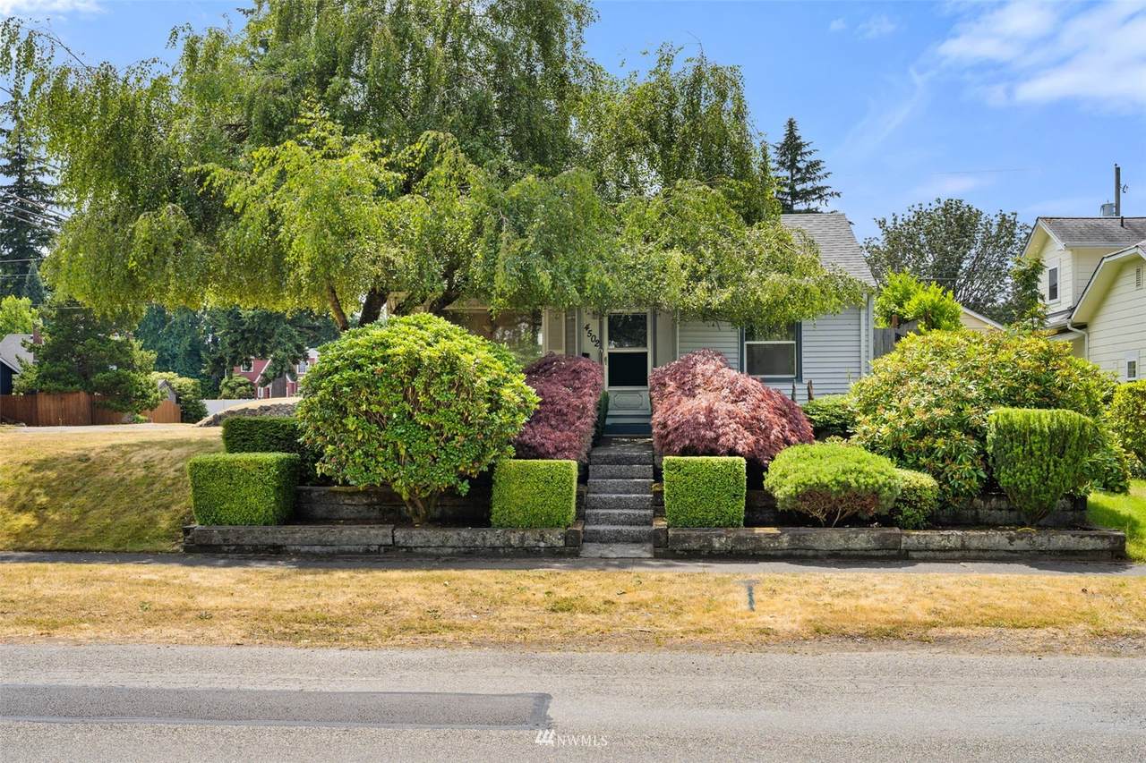 4502 30th Street - Photo 1