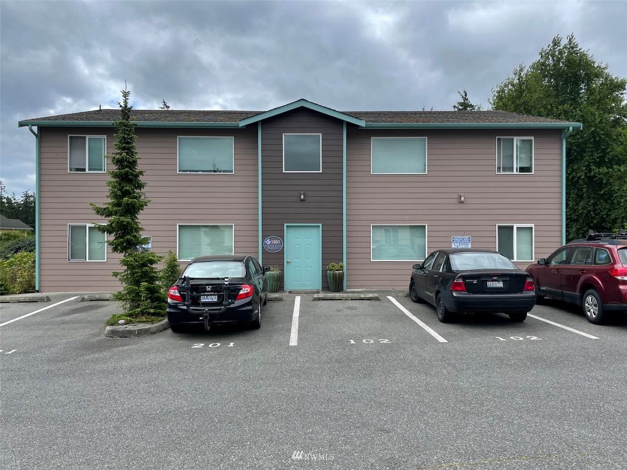 1301 Elwha Street - Photo 1