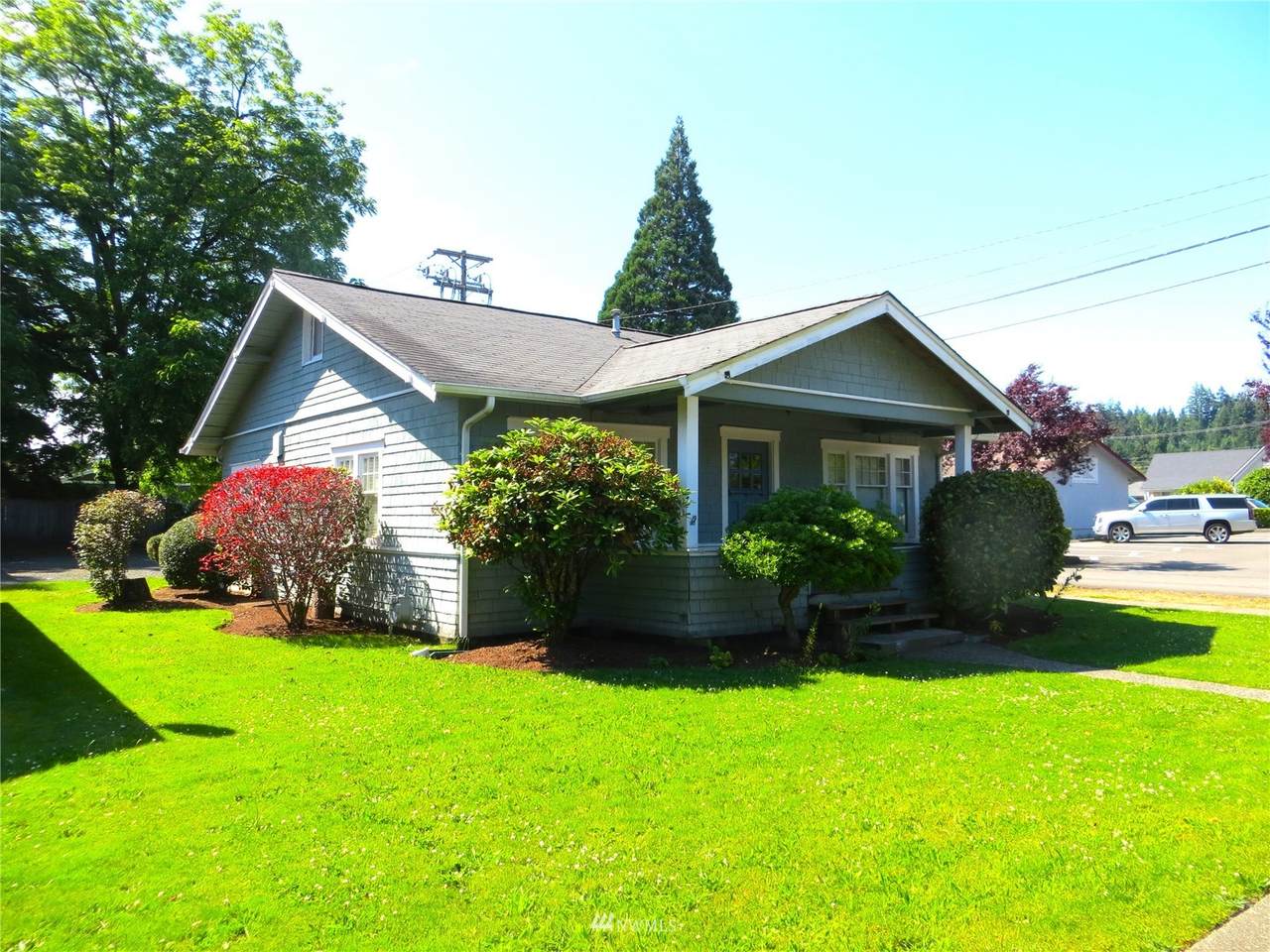 219 6th Street - Photo 1