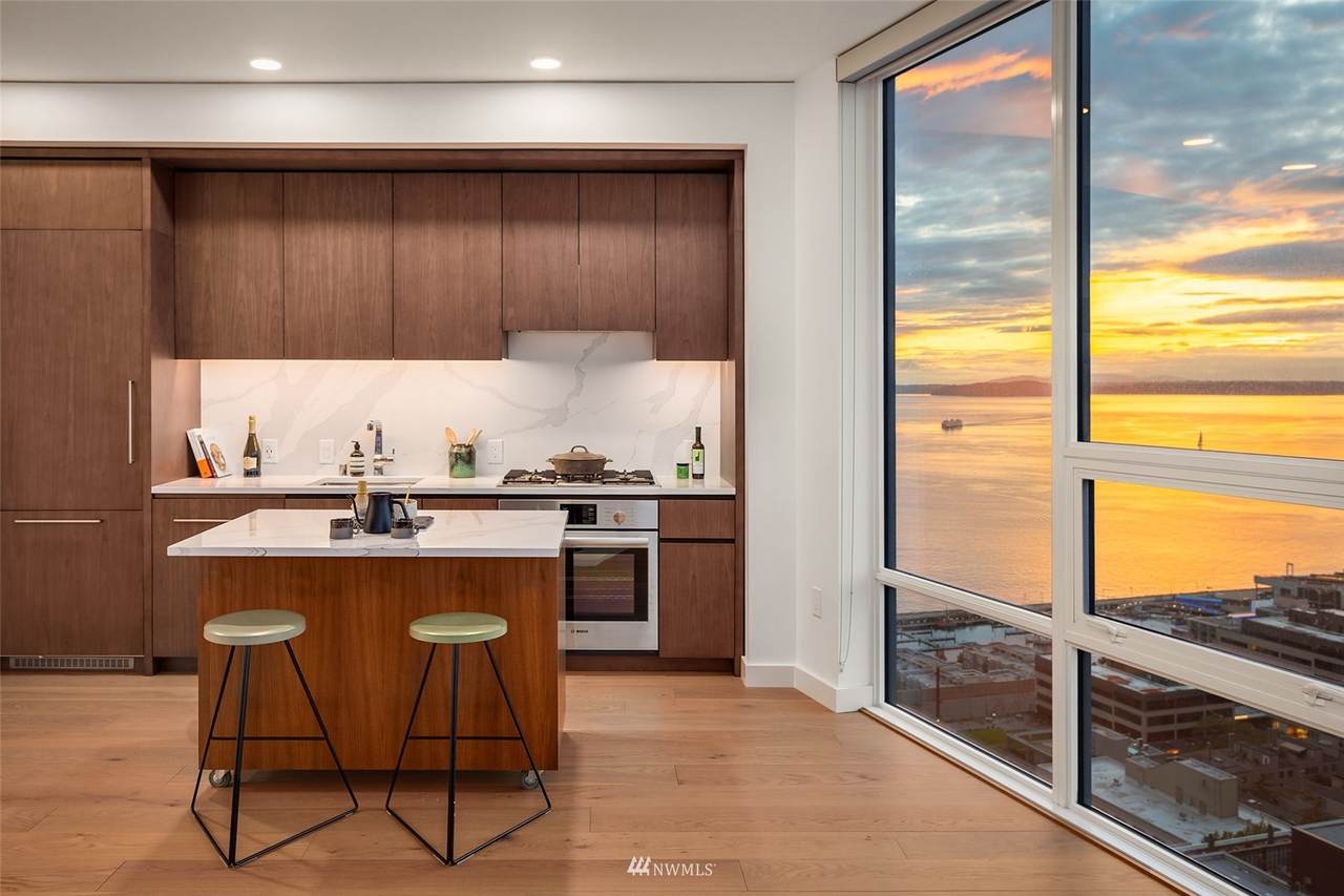 121 Stewart Street - Photo 1