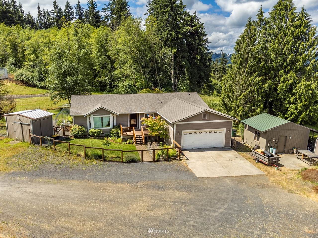 137 Ridgecrest Drive - Photo 1