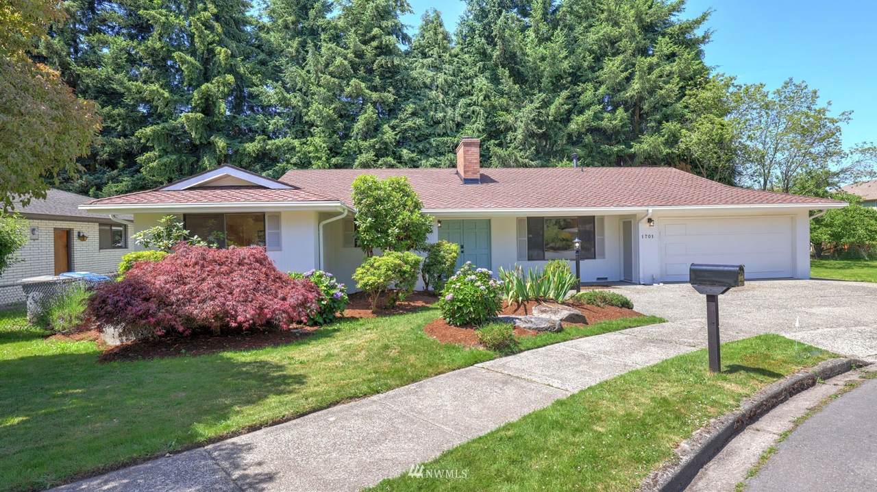 1701 Kennewick Avenue - Photo 1