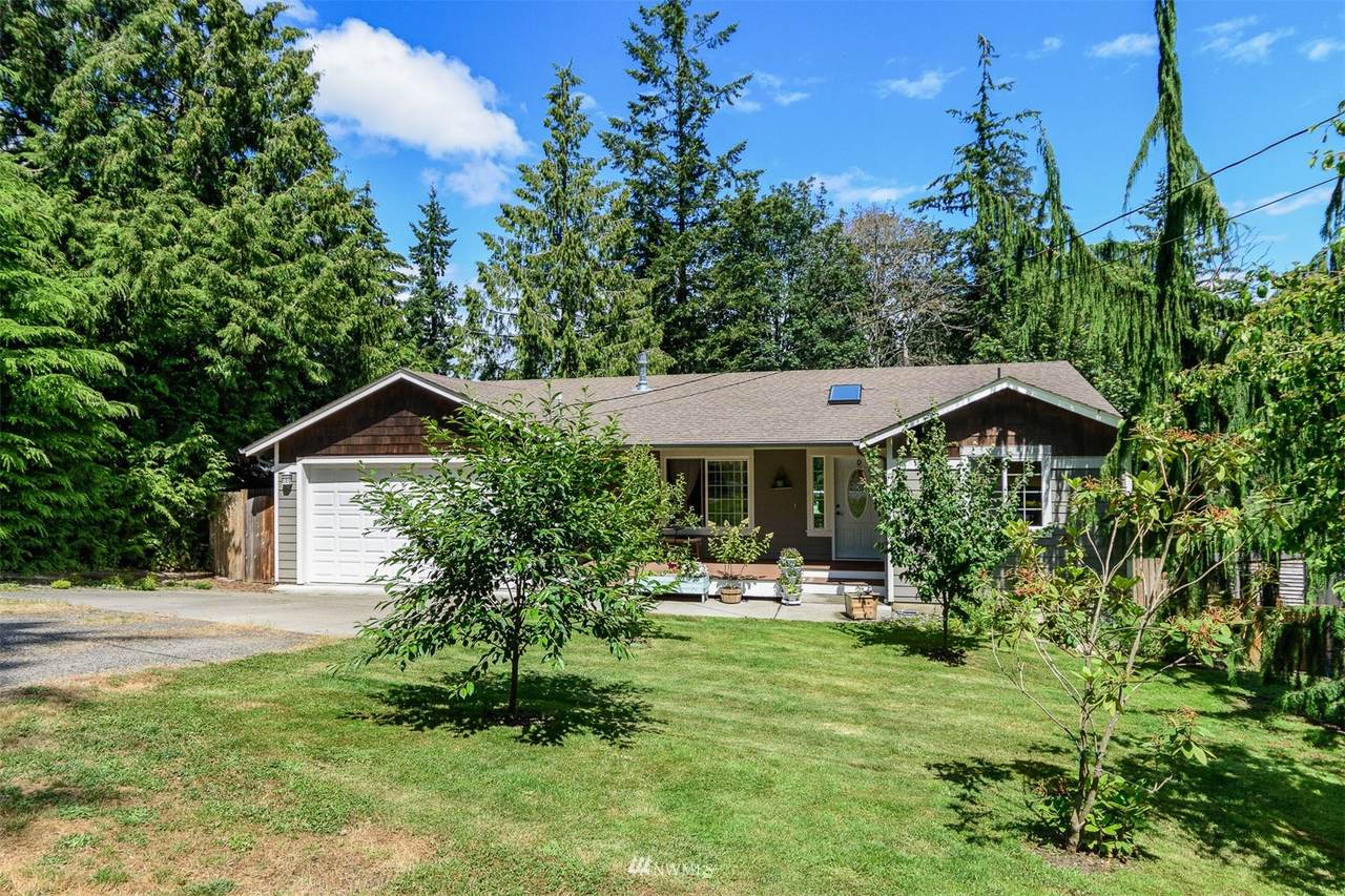 1435 Graham Drive - Photo 1