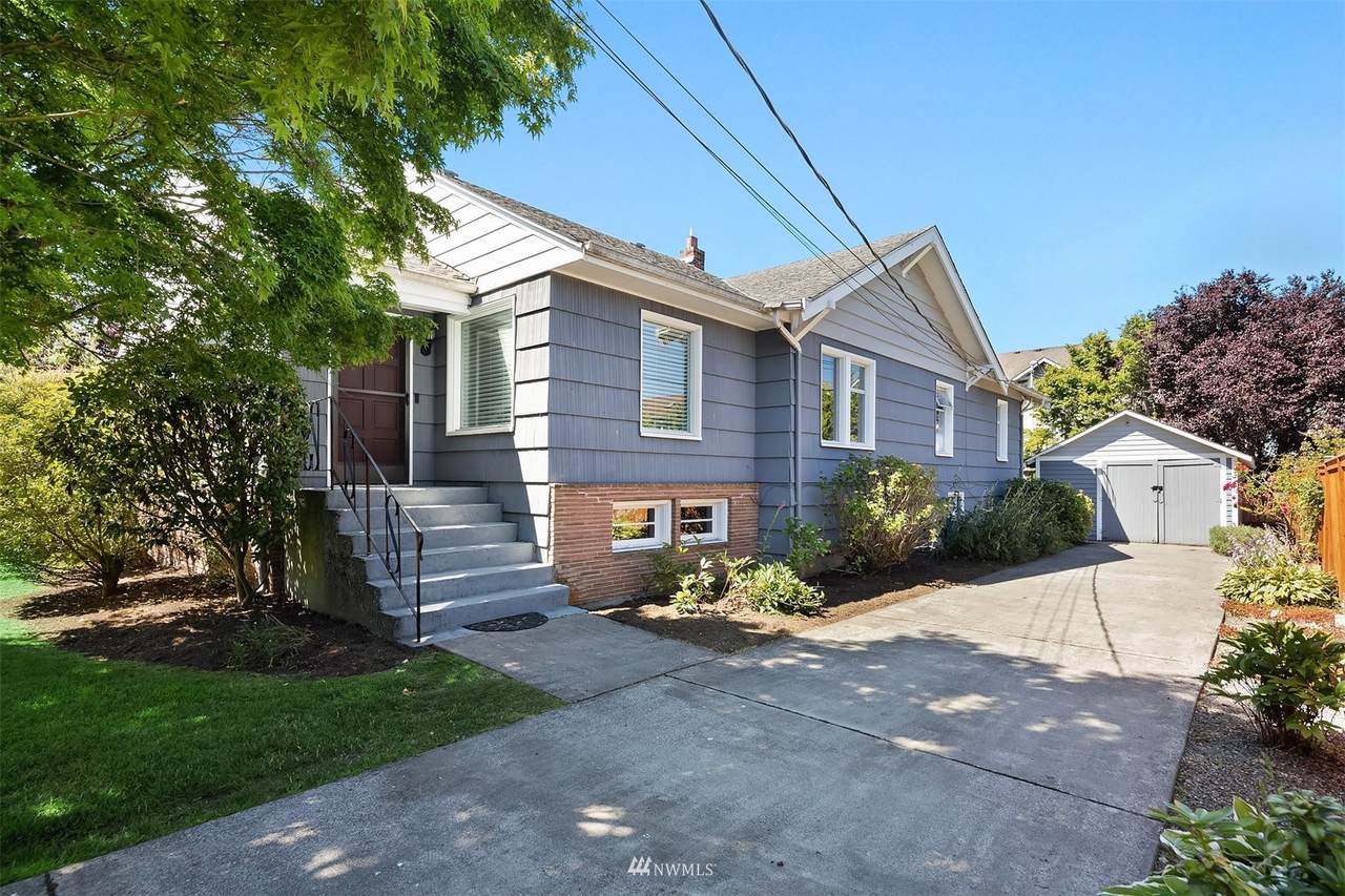 11719 Phinney Avenue - Photo 1