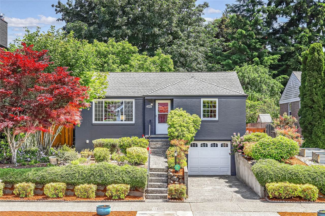 4030 54th Avenue - Photo 1