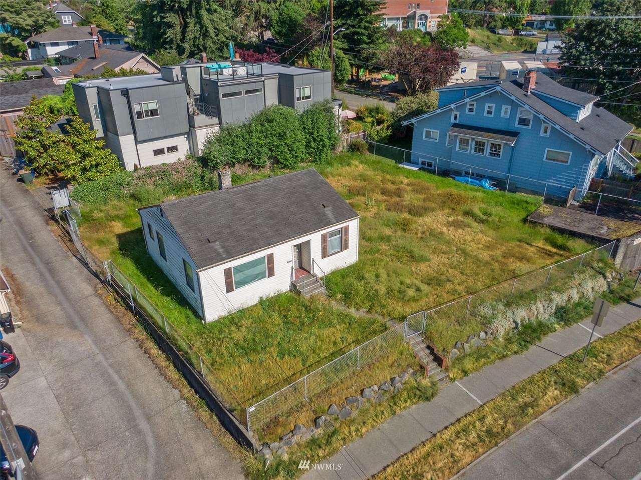 6962 Fauntleroy Way - Photo 1