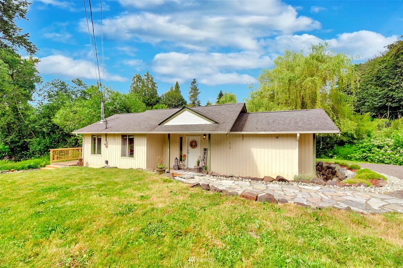 9726 164th Street - Photo 1