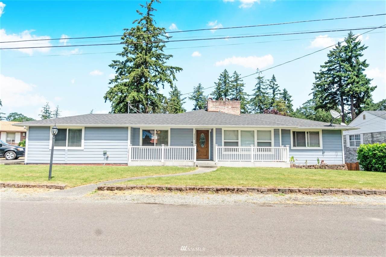 3209 Sylvia Boulevard - Photo 1