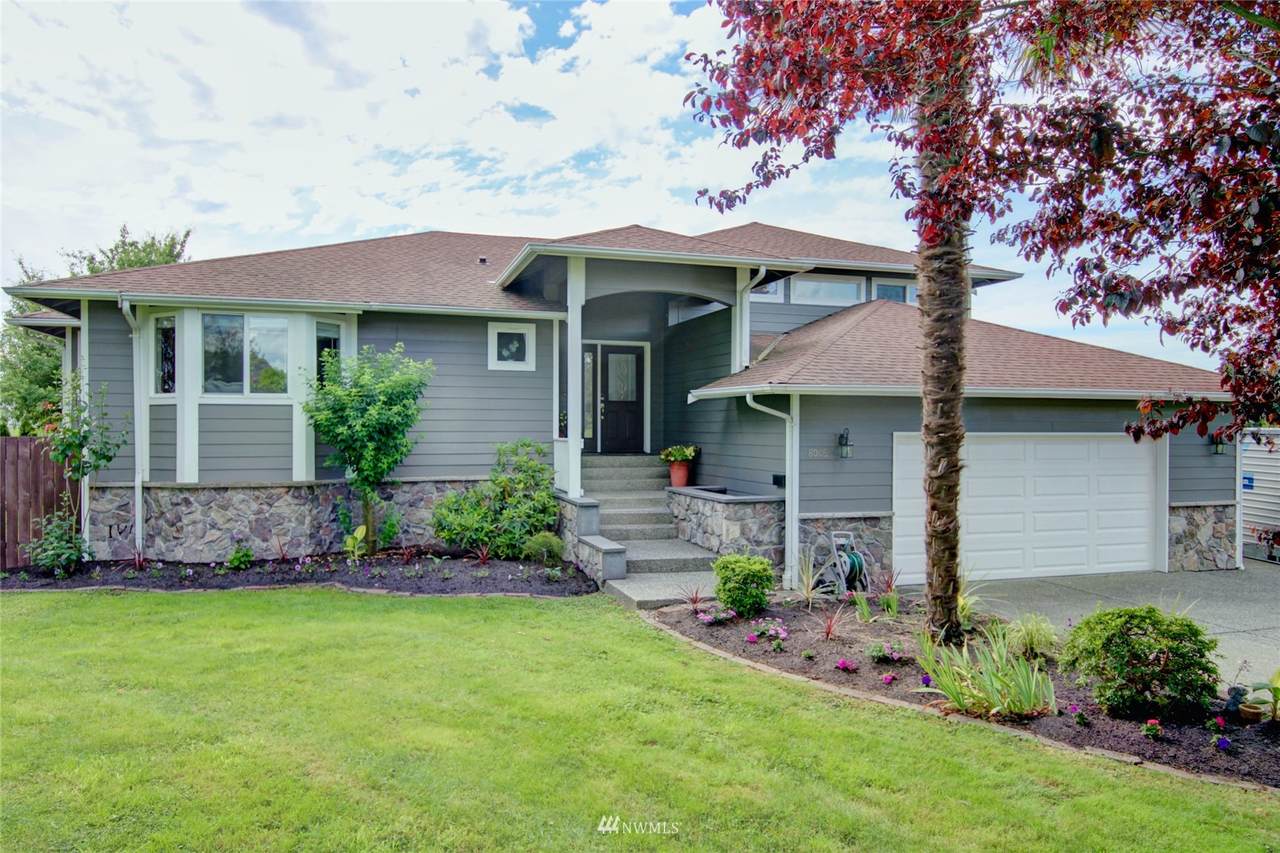 8005 8th Street - Photo 1