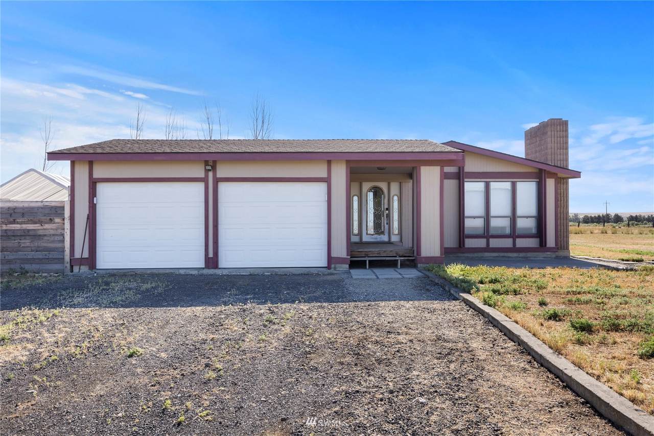 411 Wahl Lane - Photo 1