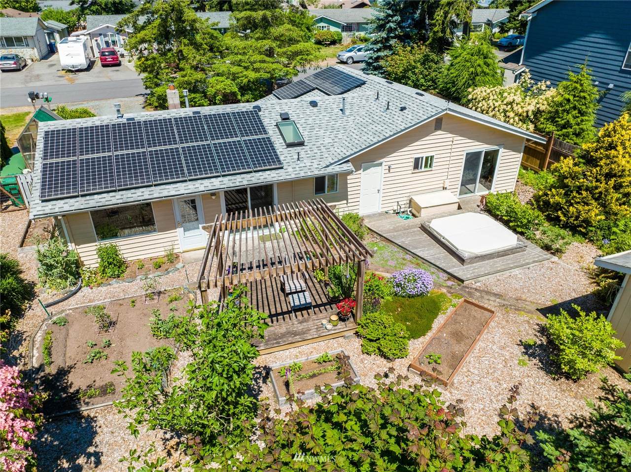 2211 30th Street - Photo 1