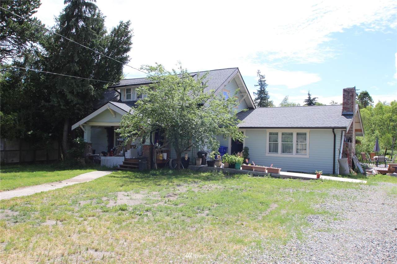 10405 140th Street - Photo 1