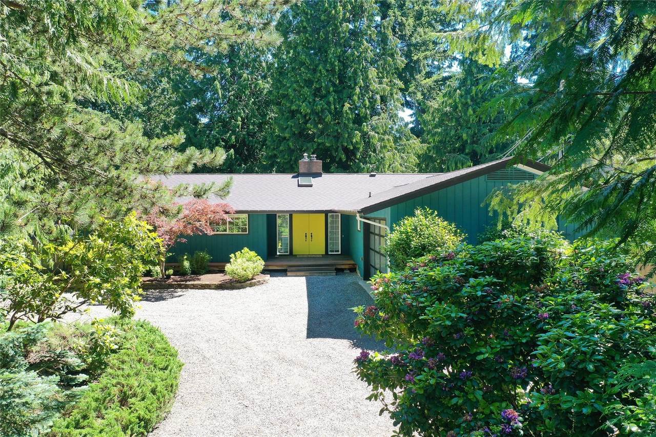 1890 Willow Avenue - Photo 1
