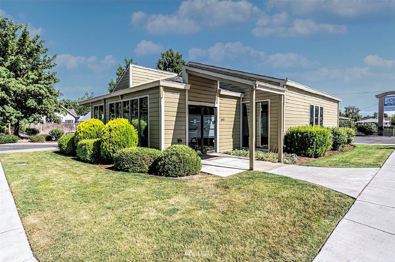 603 College Avenue - Photo 1