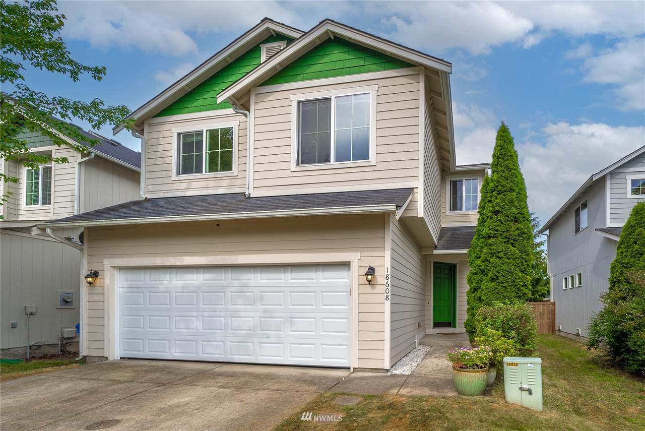 18608 98th Avenue - Photo 1