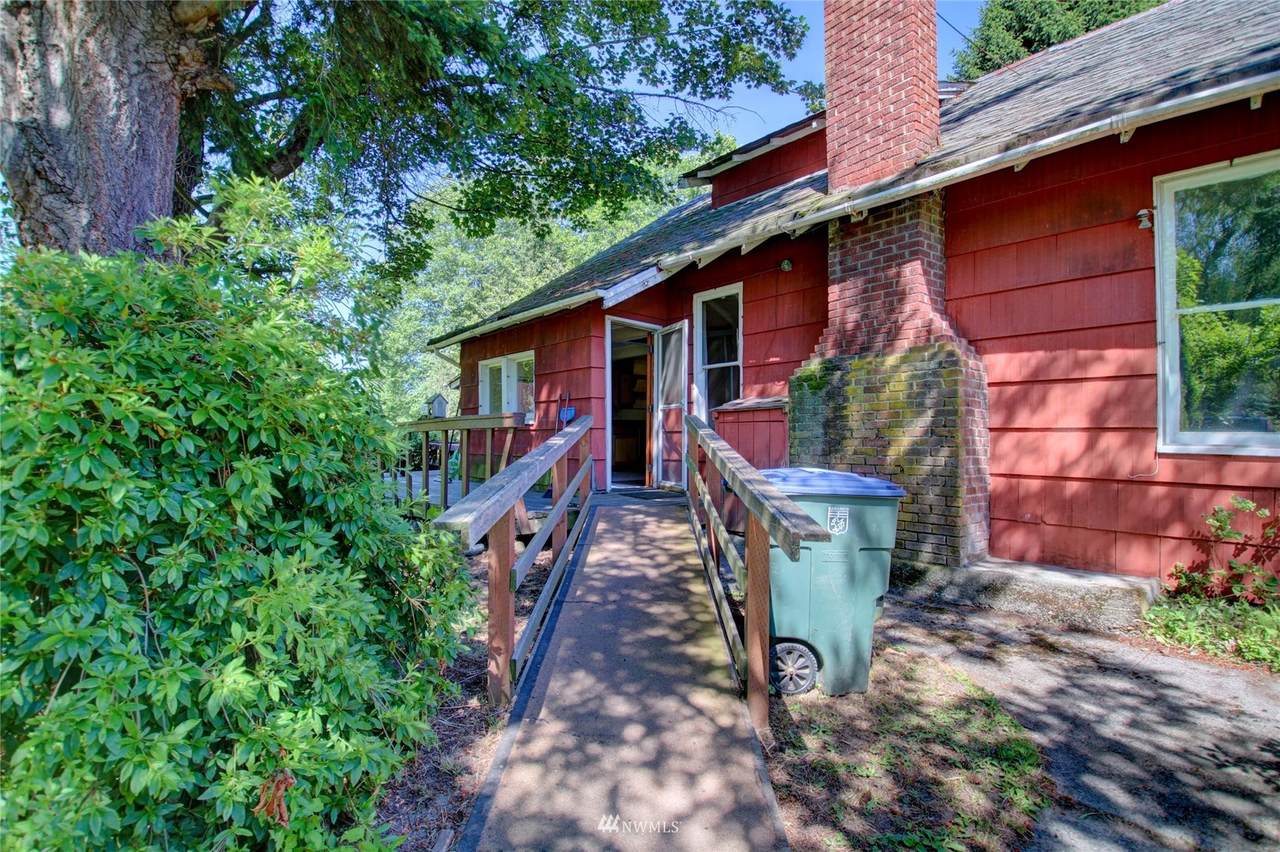 606 Cook Road - Photo 1