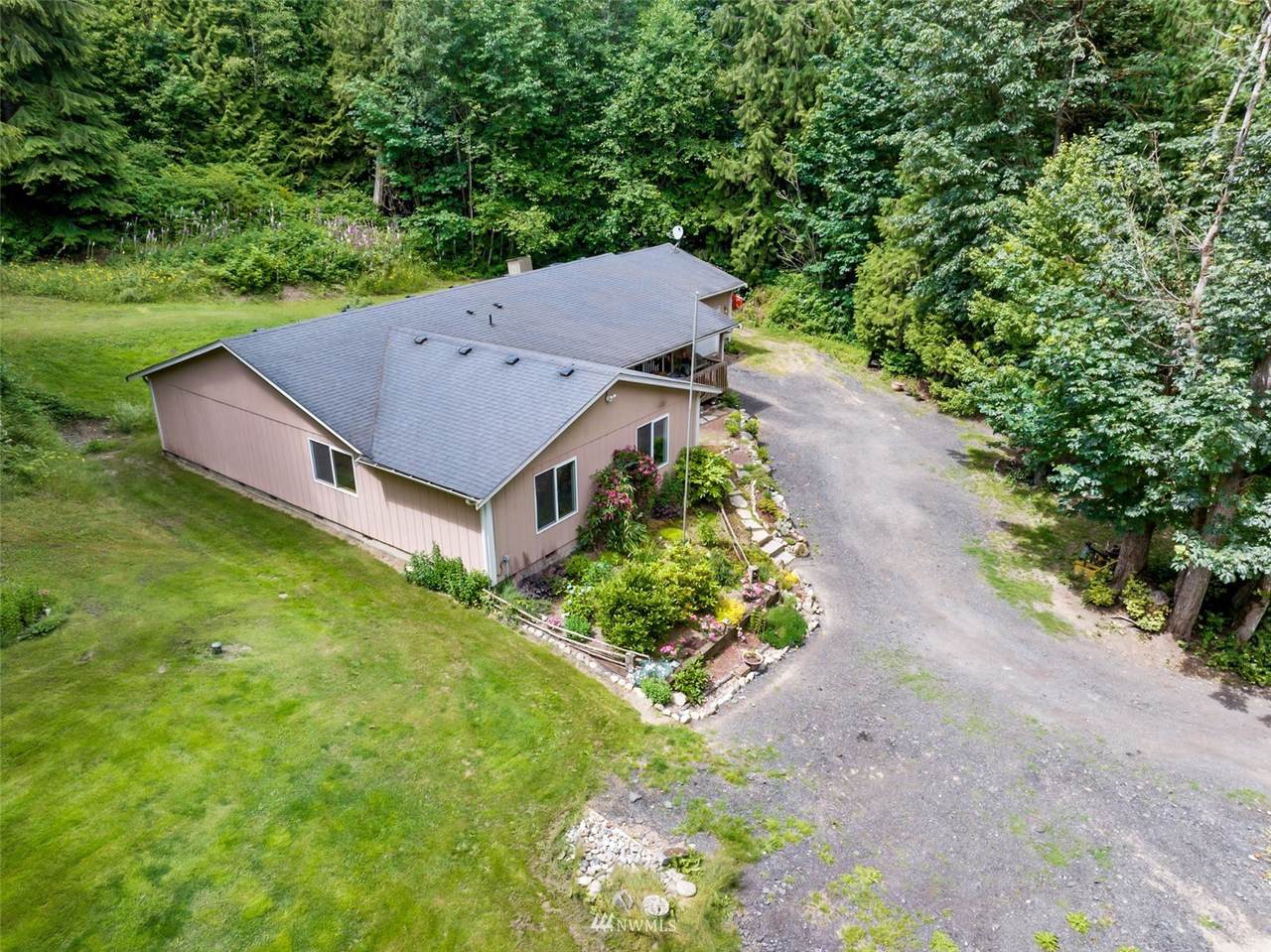 21982 Bond Road - Photo 1