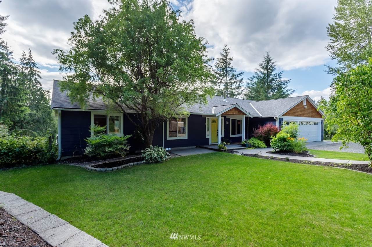 12702 137th Avenue - Photo 1
