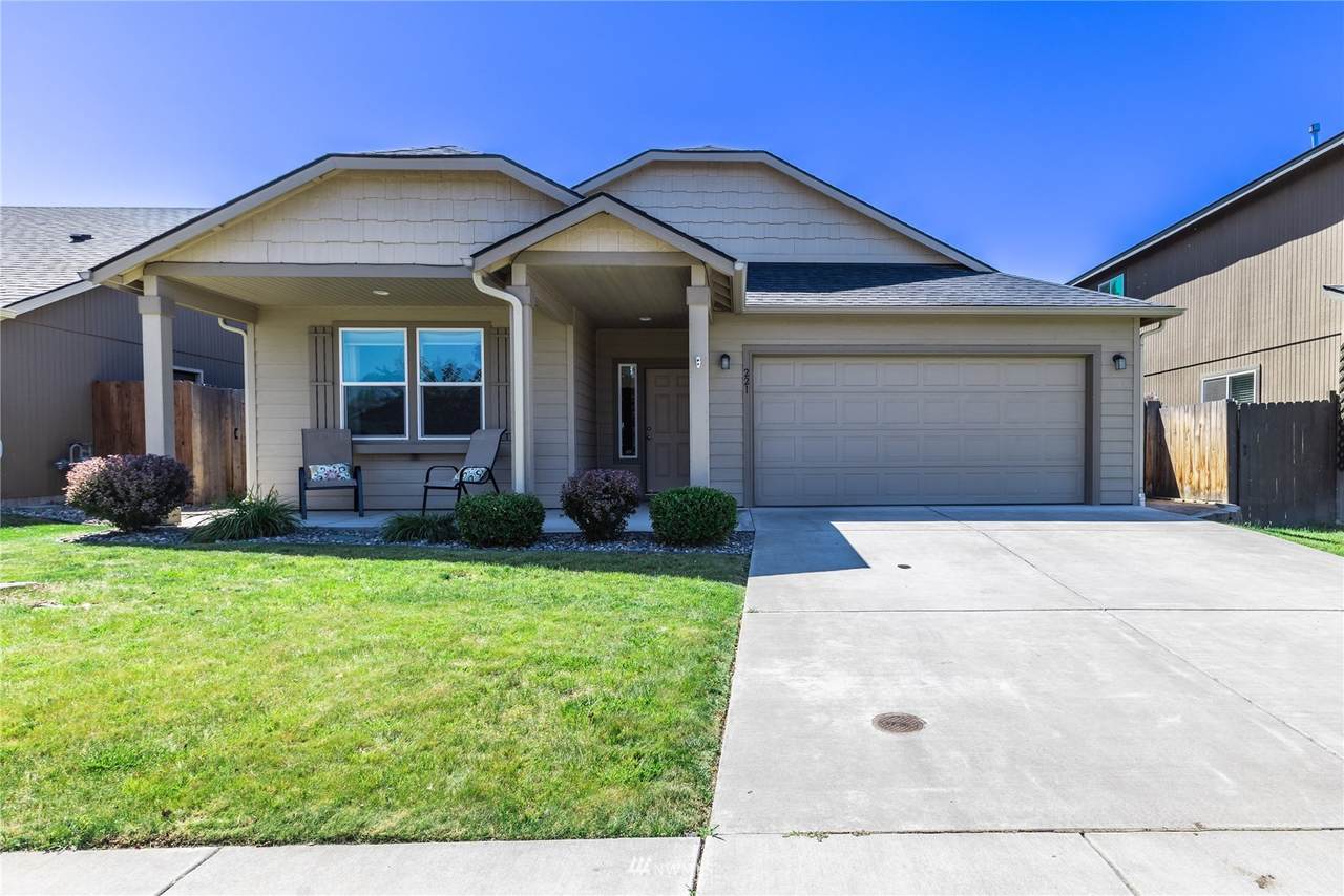 221 Chapra Street - Photo 1