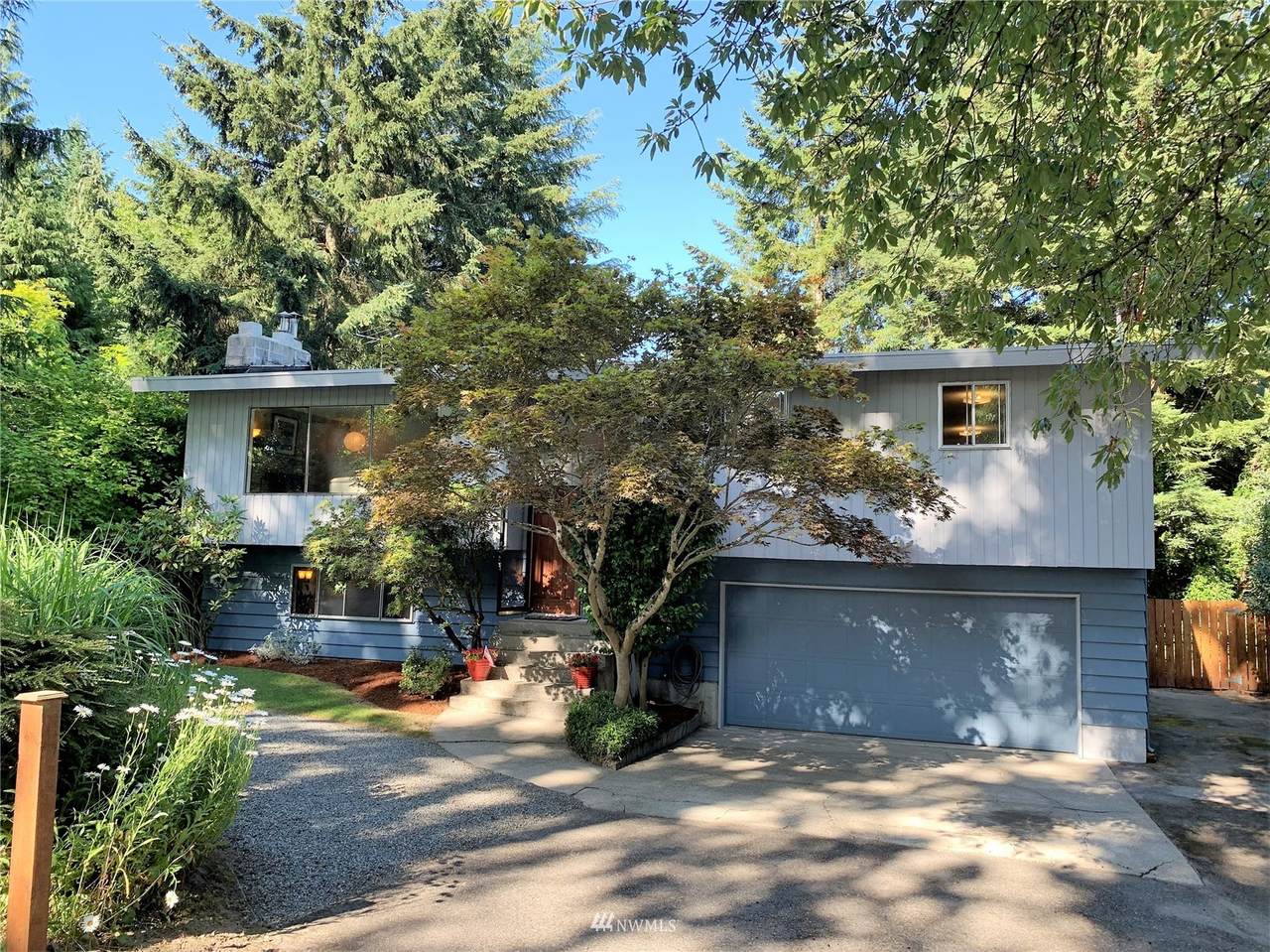16445 Ambaum Boulevard - Photo 1