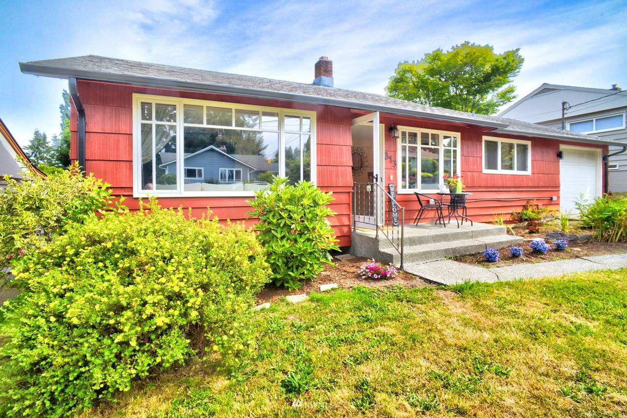 313 50th Street - Photo 1