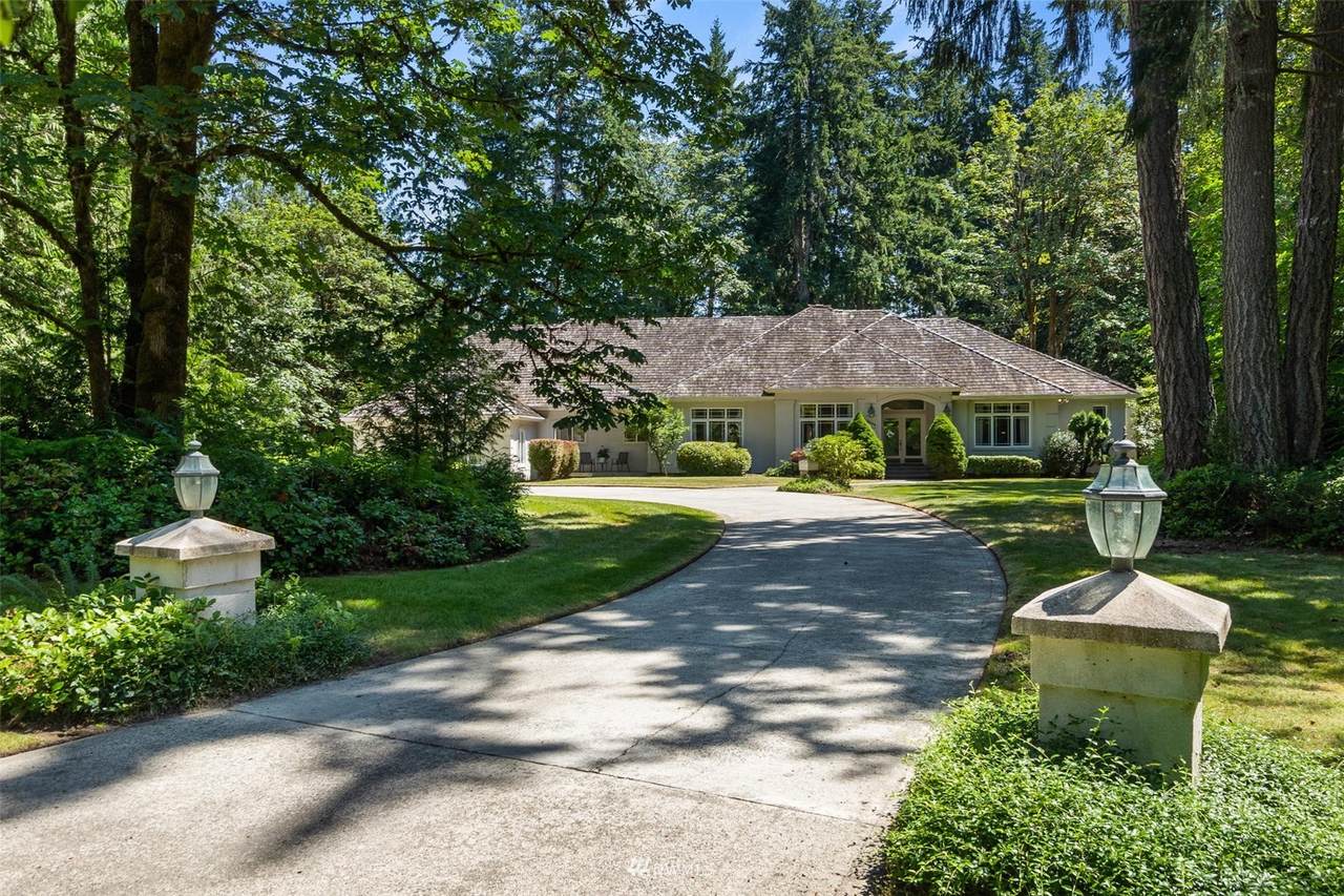 3406 Laurelwood Lane - Photo 1