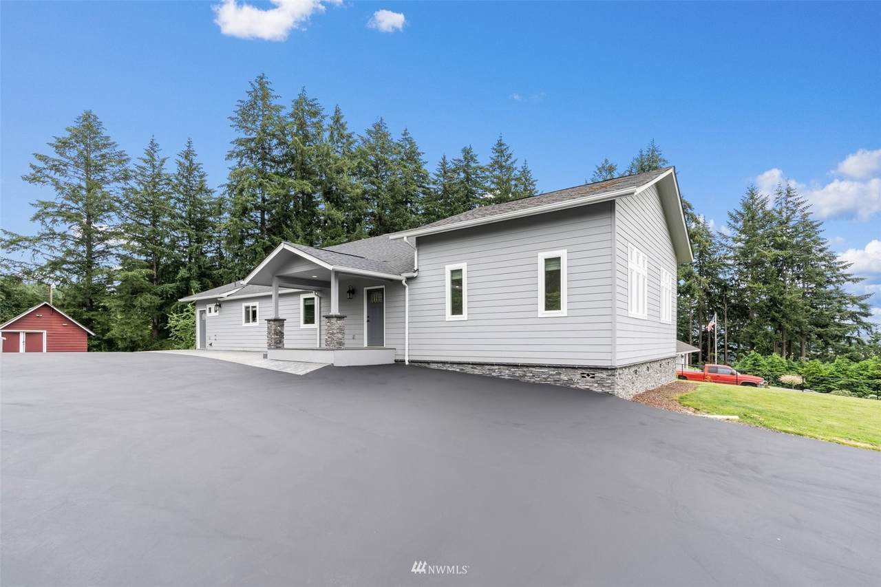 162 16th Street - Photo 1