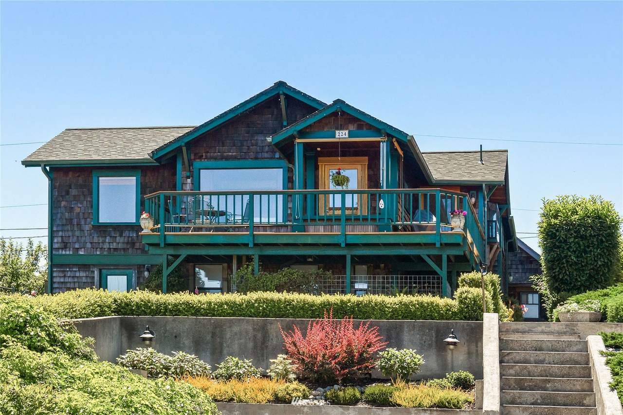 224 Whidby Ave - Photo 1