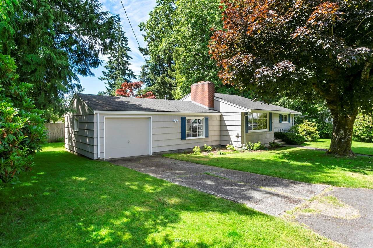 143 137TH Street - Photo 1