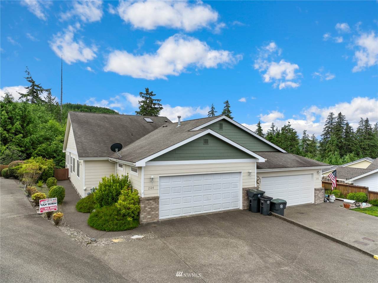 204 Brant Lane - Photo 1