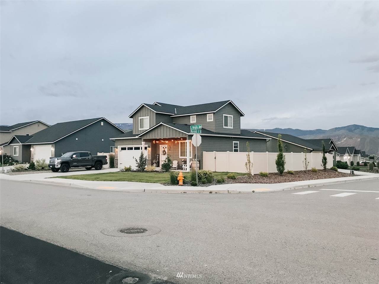 336 Nevada Avenue - Photo 1