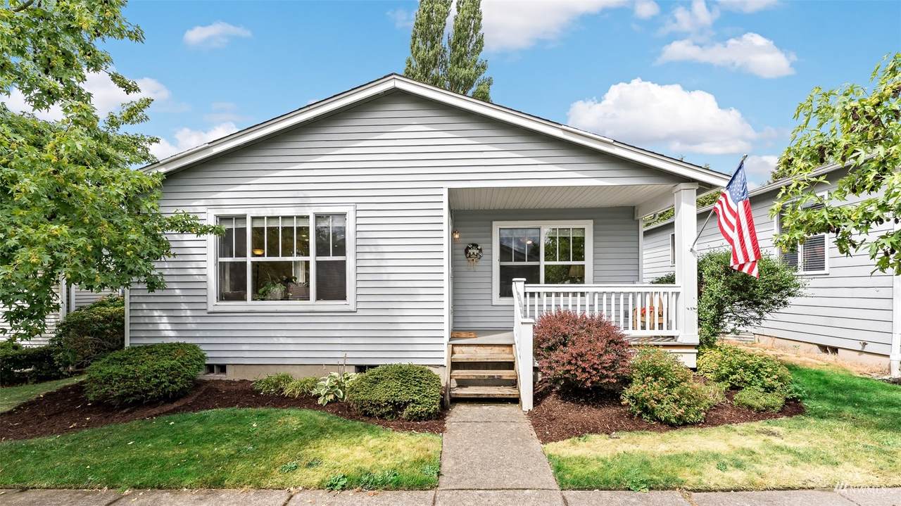 5684 Applewood Drive - Photo 1