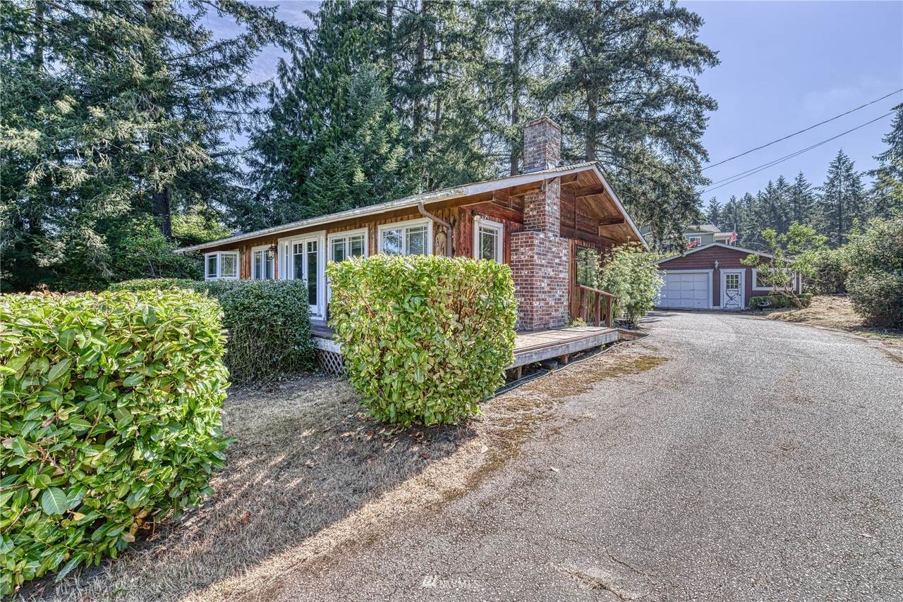 471 6th Avenue - Photo 1