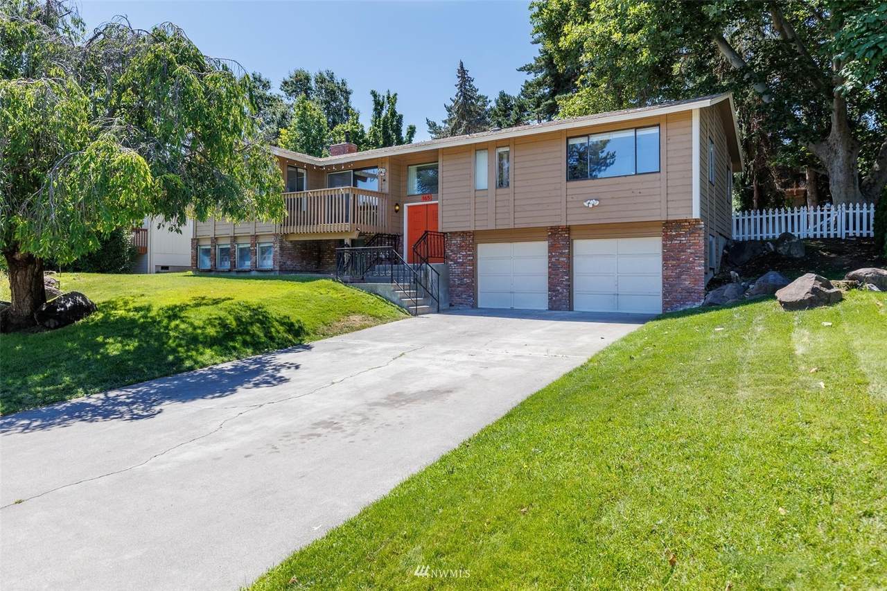 165 Edgewood Drive - Photo 1